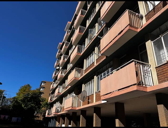 3 BEDROOM APARTMENT SOLD IN SUNNYSIDE